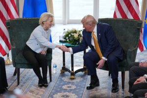 Новини світу - Фон дер Ляєн поговорила з Трампом після атаки на Київ