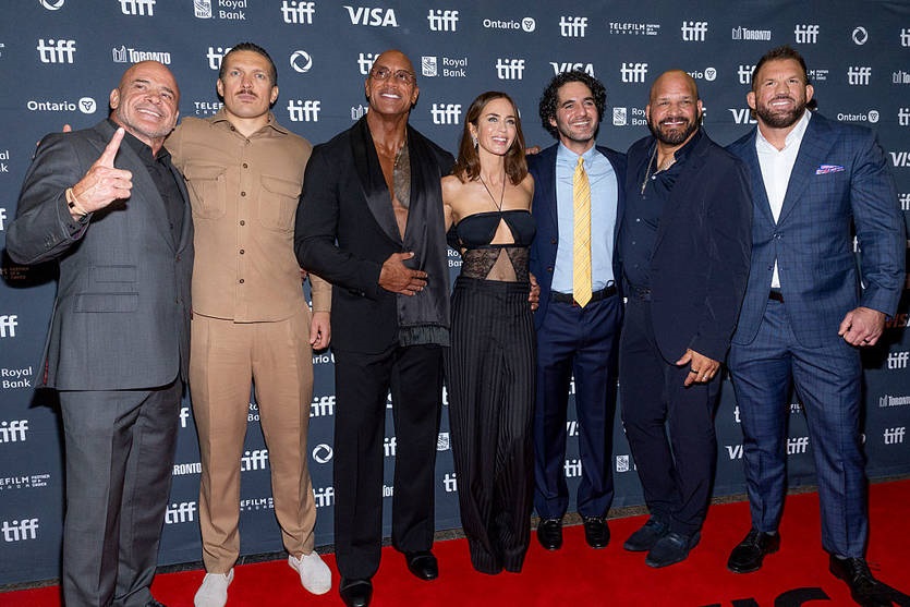 Новини спорту - Фільм за участю Усика показали в Канаді