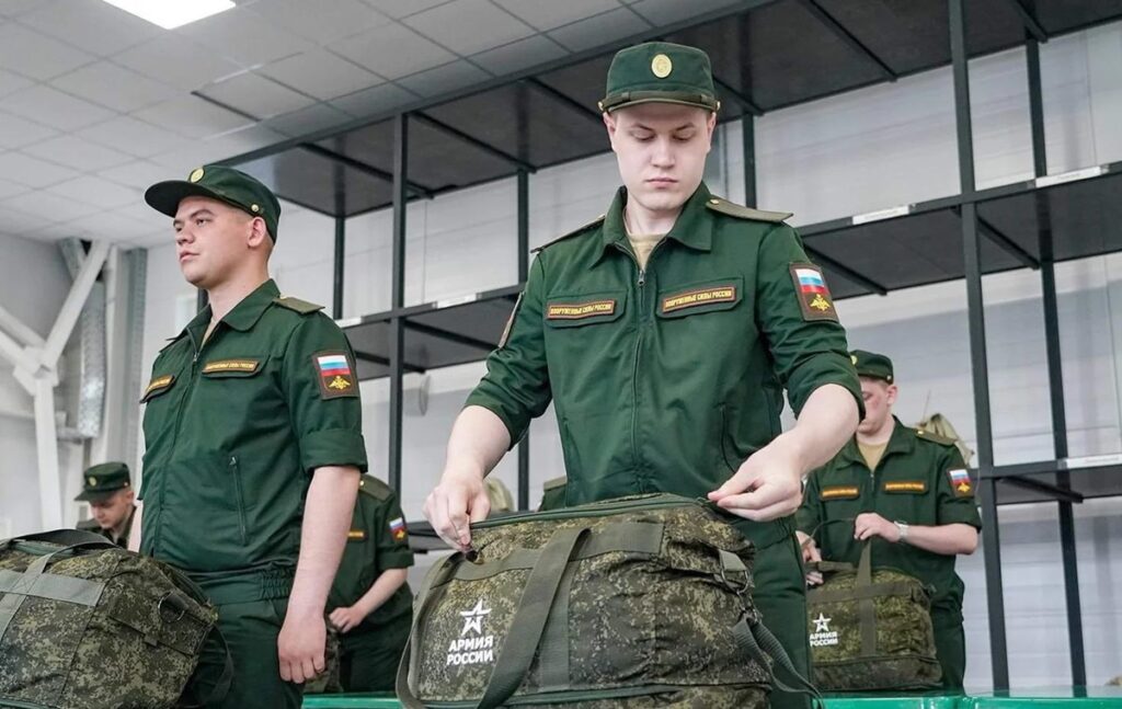Новини світу - Путін оголосив призов в армію 135 тисяч росіян