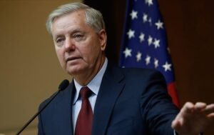 Новини світу - Сенатор США пригрозив Угорщині і Словаччині через купівлю нафти РФ