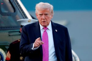 Новини світу - Трамп атакує ЄС. Санкції проти Індії, Китаю та РФ