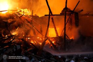 Новини України - Удари по Запоріжжю: з’явилися кадри наслідків