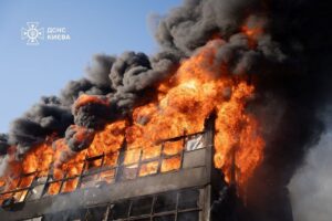 Новини України - Вибухи на Київщині: реакція влади, зміни руху в УЗ