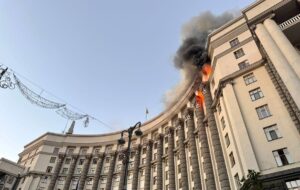 Новини України - З'явились нові деталі російської атаки на Кабмін