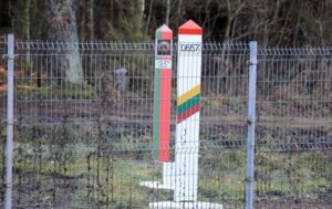 Новини світу - Через гелієві кулі: Литва закрила кордон з Білорусю та два аеропорти