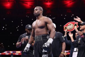 Новини спорту - IBF вирішила, що торги за фінальний елімінатор із Дюбуа відбудуться пізніше