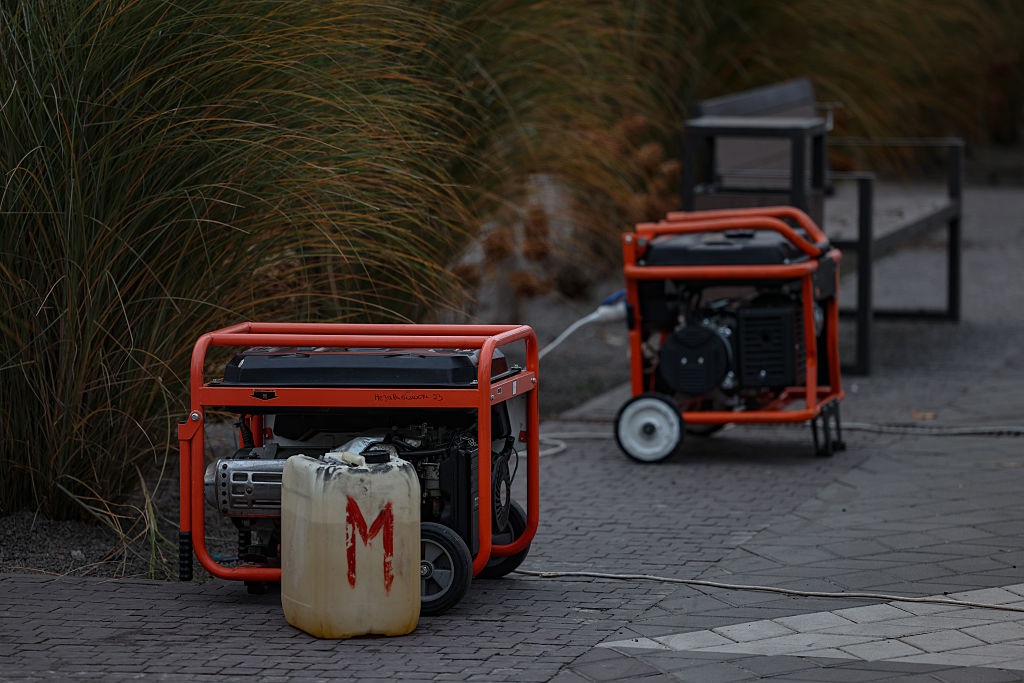 Новини України - Світла буде ще менше: важкий стан енергосистеми