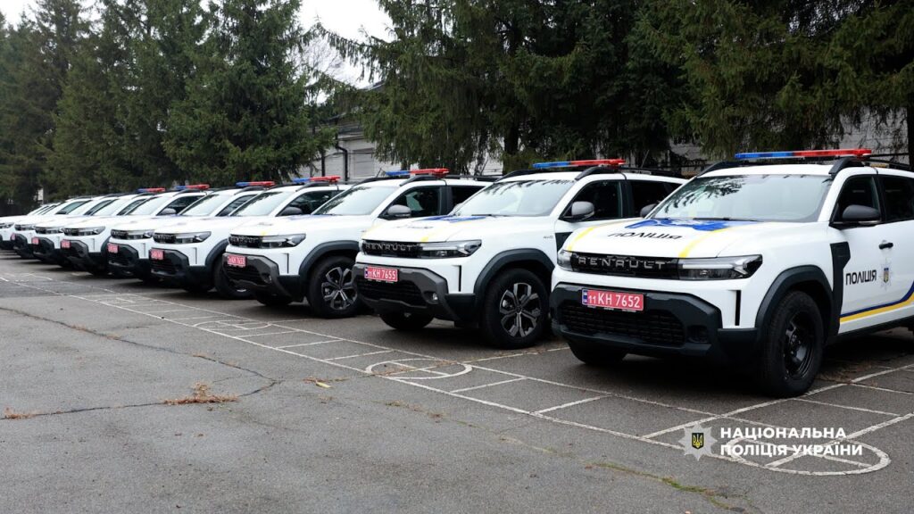 Міжнародні партнери передали автомобілі для роботи ПОГів з прифронтових регіонів