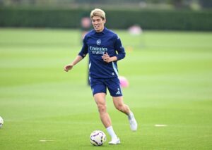 Новини спорту - Аякс досяг домовленості з колишнім захисником Арсеналу