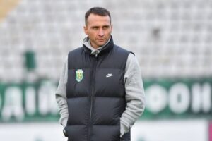 Новини спорту - Карпати розсталися з Лупашком після ювілейної гри на тренерському містку