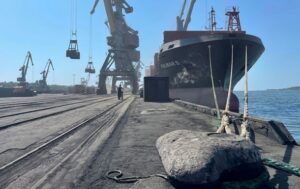Новини України - Морський порт Південний відновив роботу