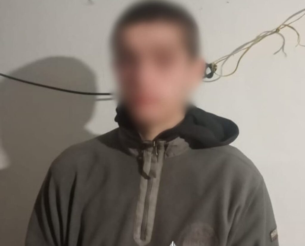 Новини України - Поранив знайомого ножем у живіт: підлітку загрожує до восьми років