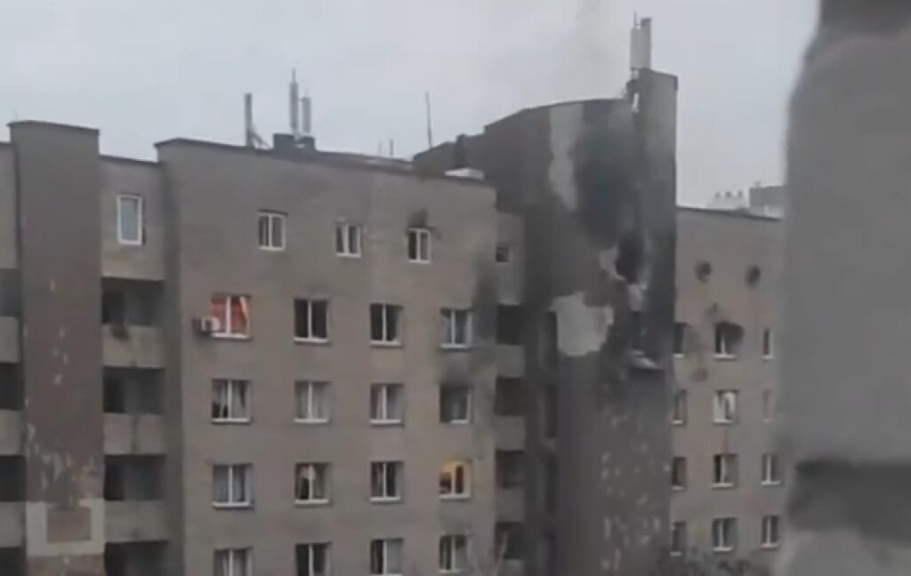 Новини Києва - Удари по Києву: пошкоджено гуртожиток НАУ