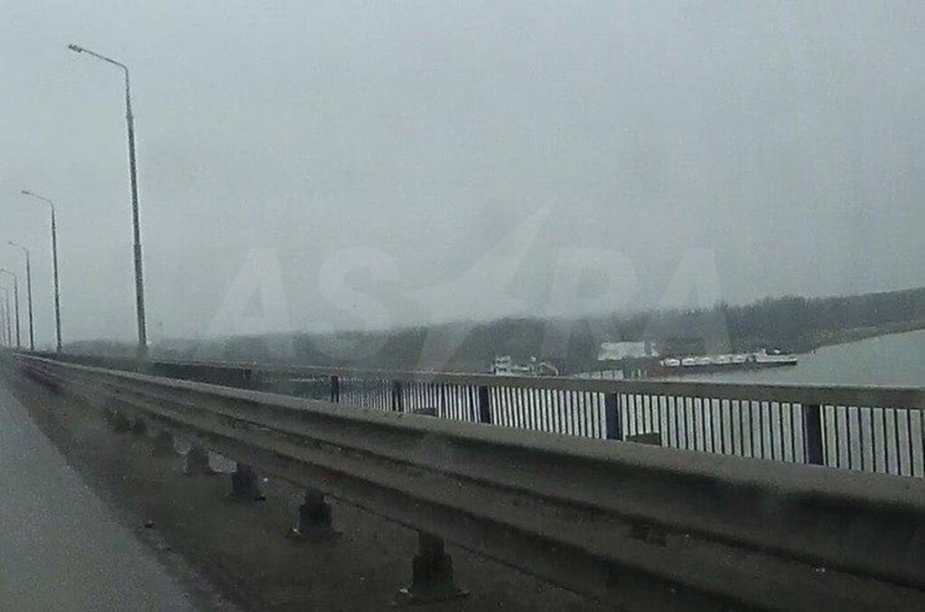 Новини світу - В Ростові почав тонути атакований дронами "тіньовий" танкер РФ - ЗМІ