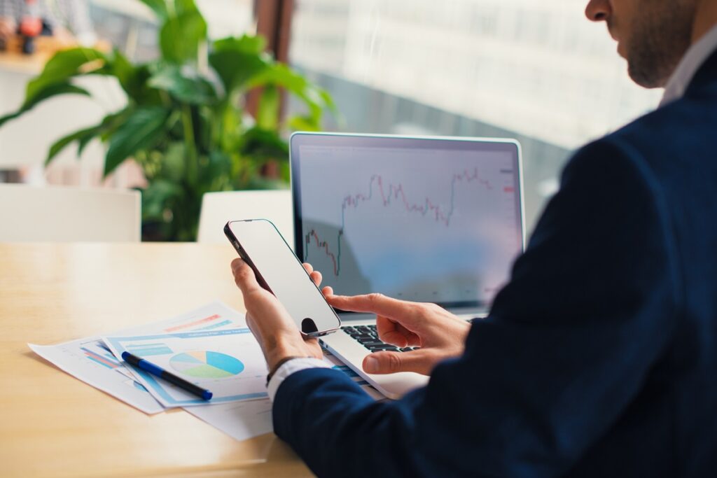 Новини бізнесу - В Україні за рік закрилось 11 тис. компаній: стали відомі "довгожителі"