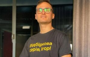 Новини культури - Ігор Ласточкін вперше за довгий час показався зі служби в ЗСУ